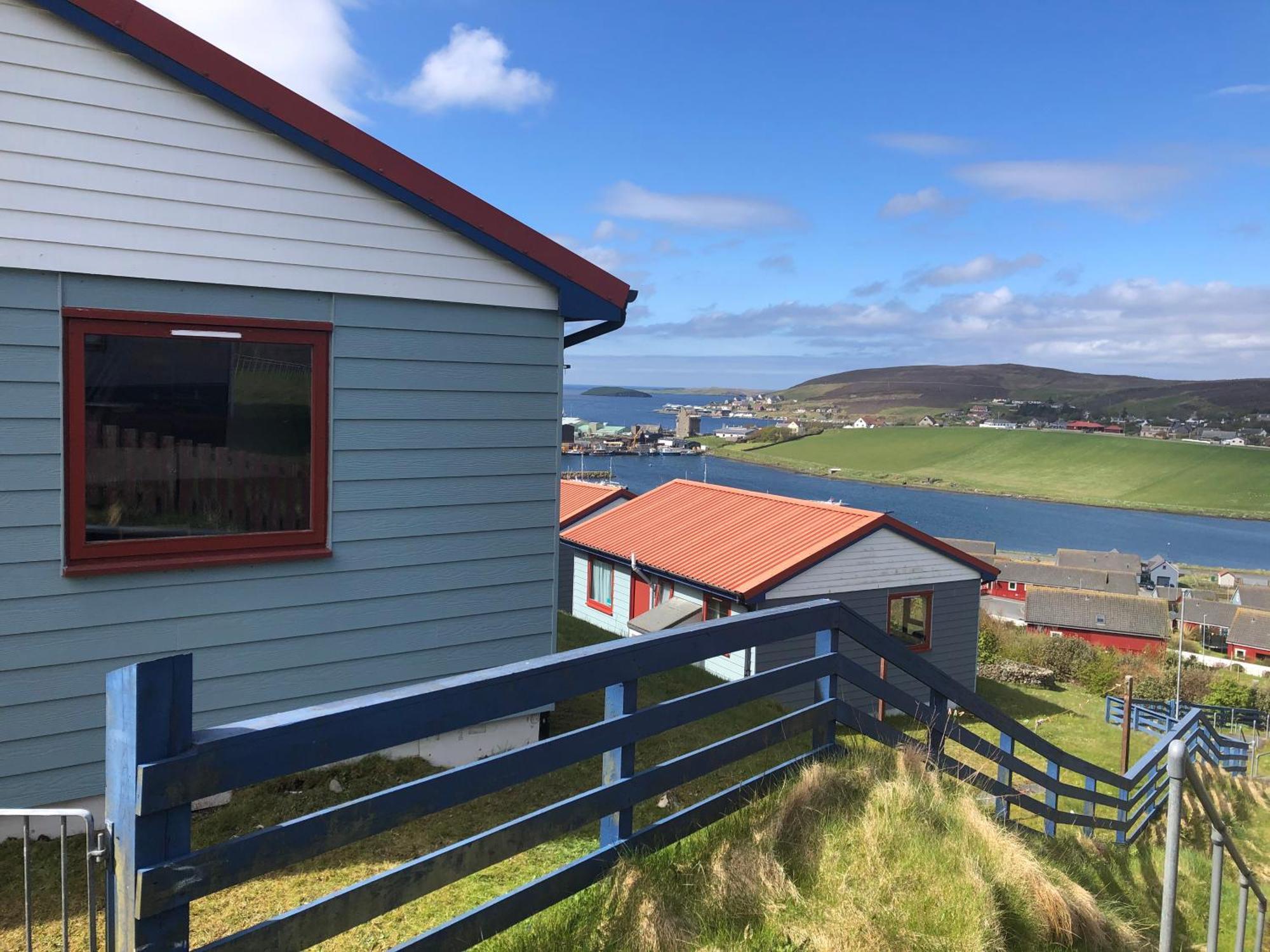 Easterhoull Chalets Scalloway Стая снимка